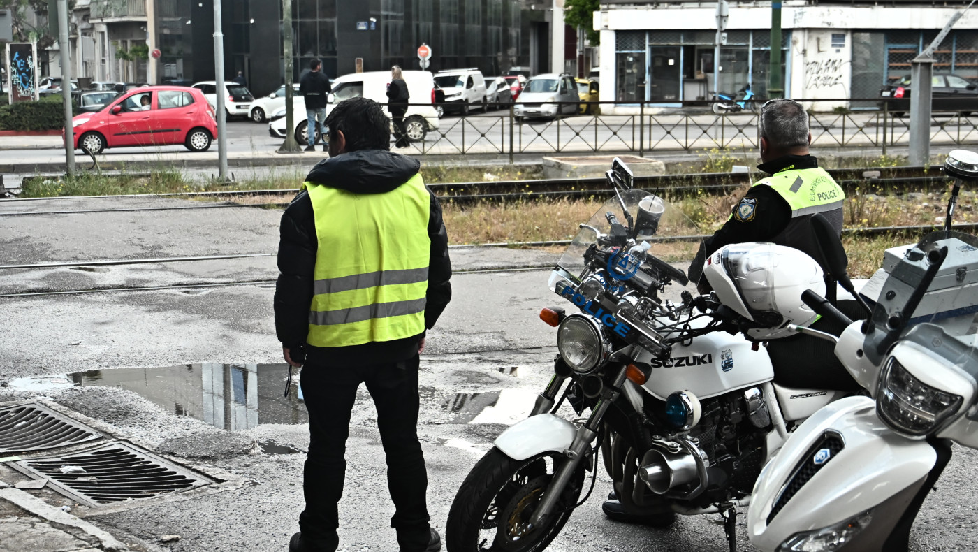 Τραγωδία στη Ν. Κηφισιά: Σκοτώθηκε αστυνομικός που οδηγούσε μοτοσικλέτα