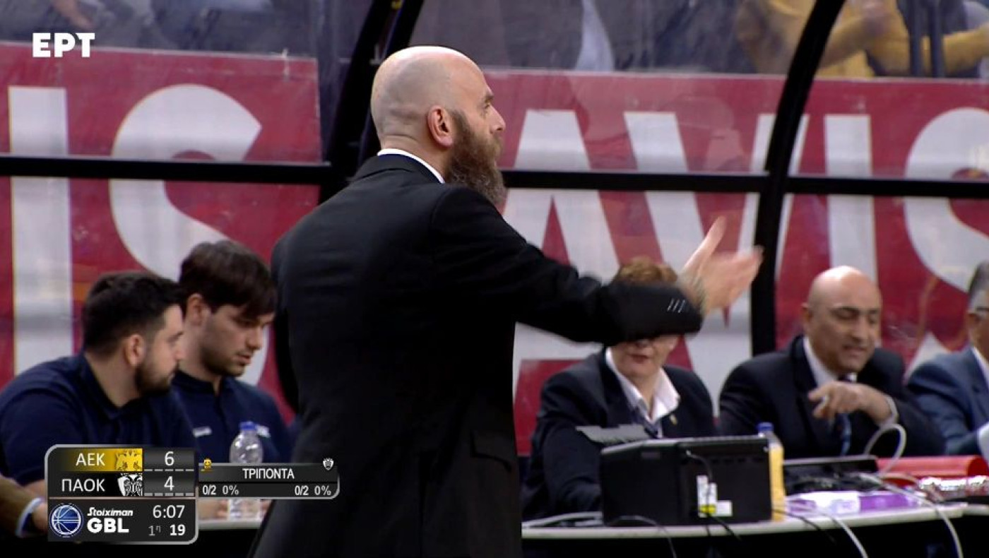 ΑΕΚ-ΠΑΟΚ: Βγήκε εκτός εαυτού ο Καντσελιέρι