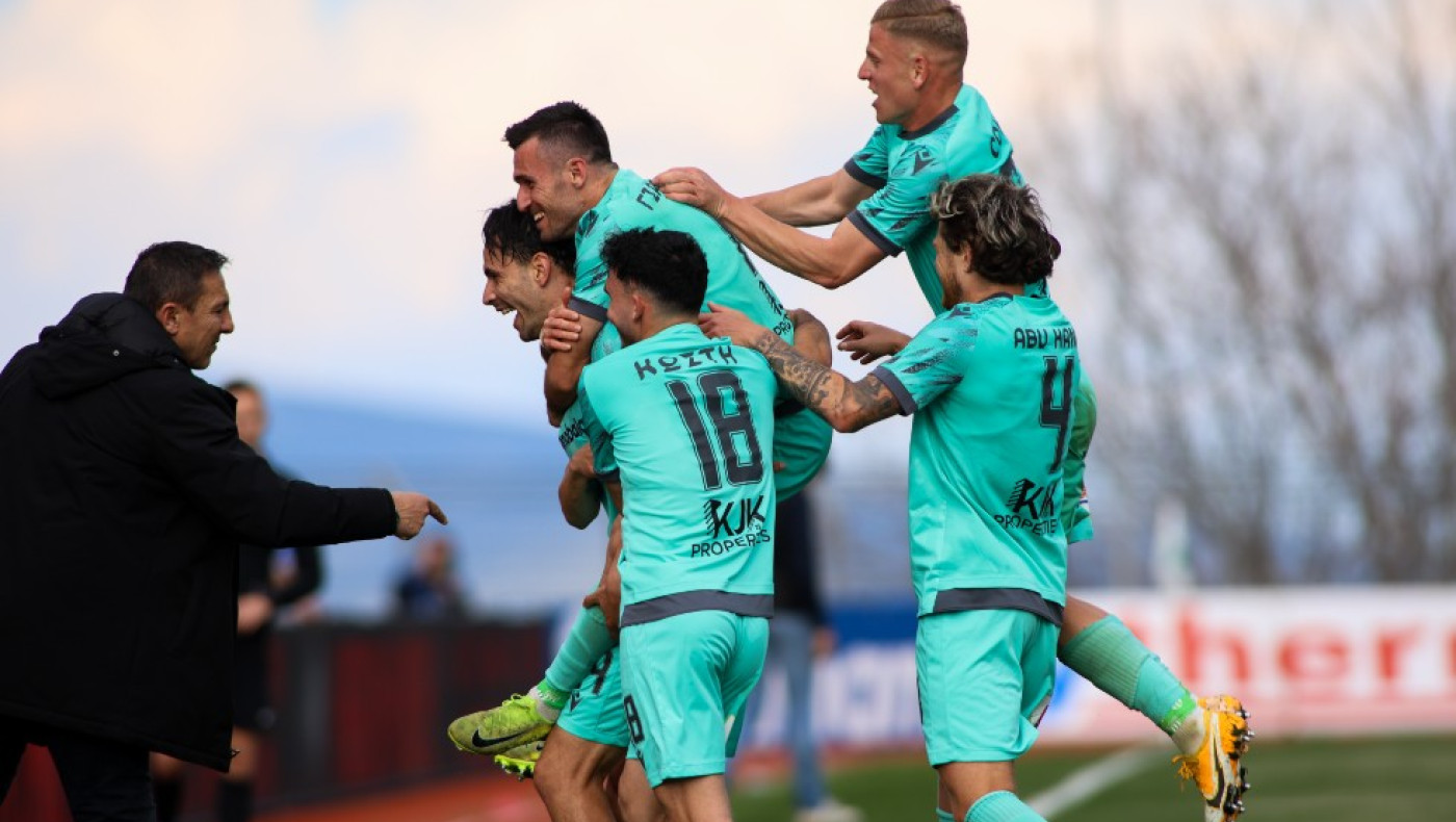 Τρίποντο και κορυφή για τον Λεβαδειακό