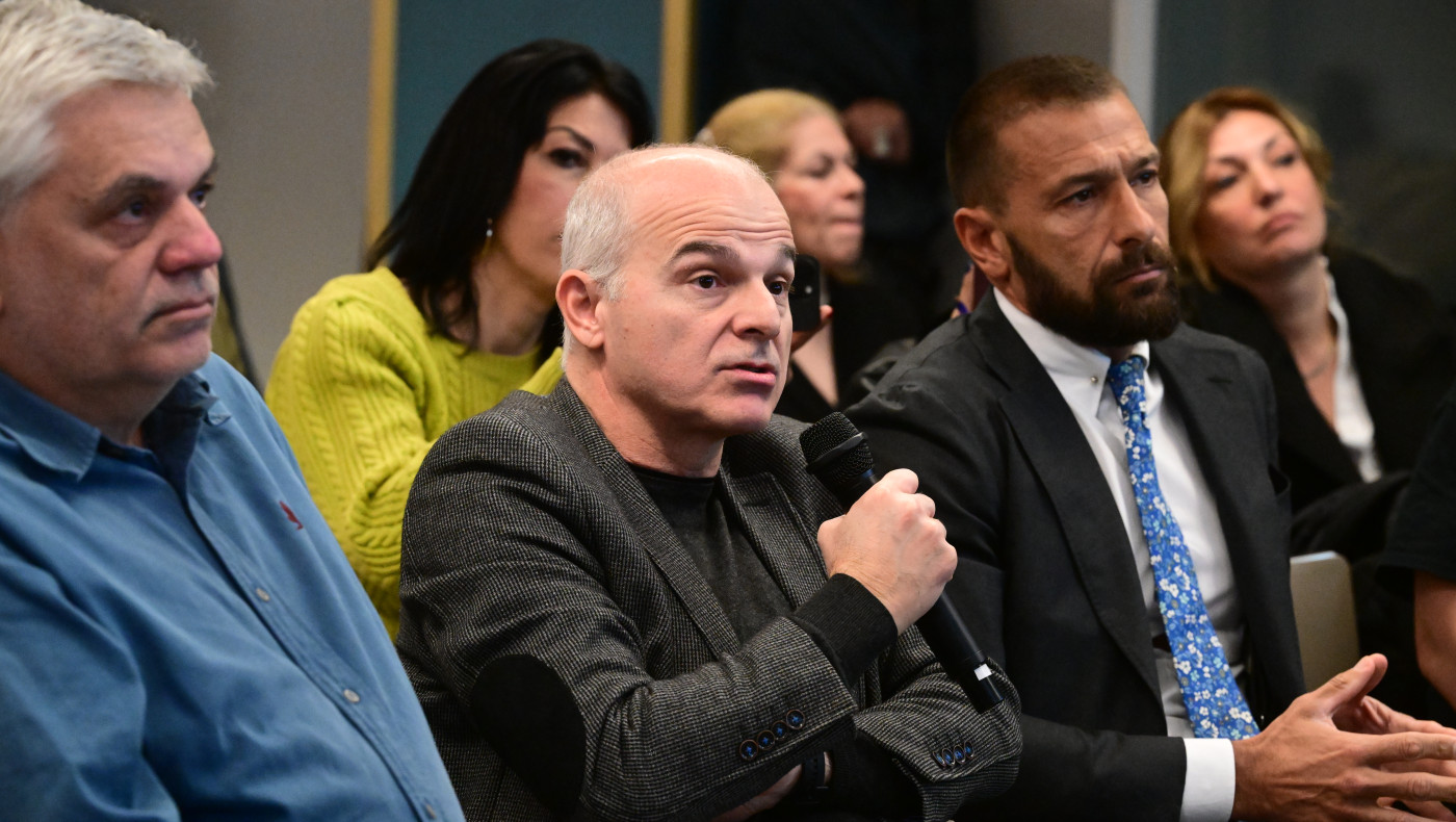 Τέμπη: «Πόλεμος» μεταξύ Ψαρόπουλου και Πλακιά - «Στοχοποιεί και παραλογίζεται»