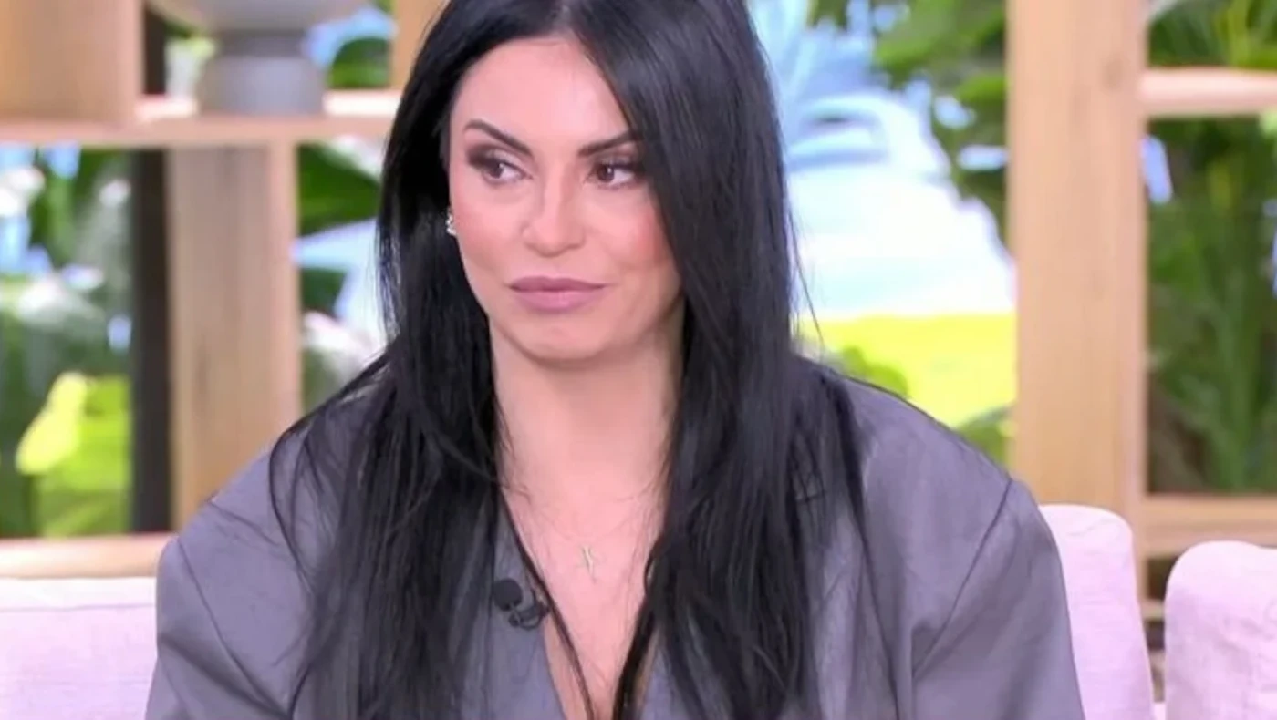 Δήμητρα Αλεξανδράκη: «Είχα σχέση με γυναίκα για έναν χρόνο, μου είχε πάρει και δαχτυλίδι!»