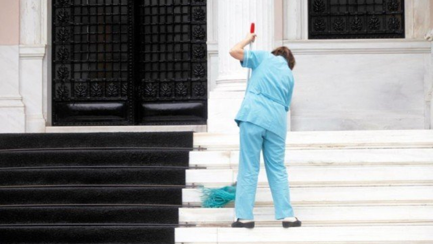Παρατείνονται οι ατομικές συμβάσεις στην καθαριότητα δημόσιων κτιρίων