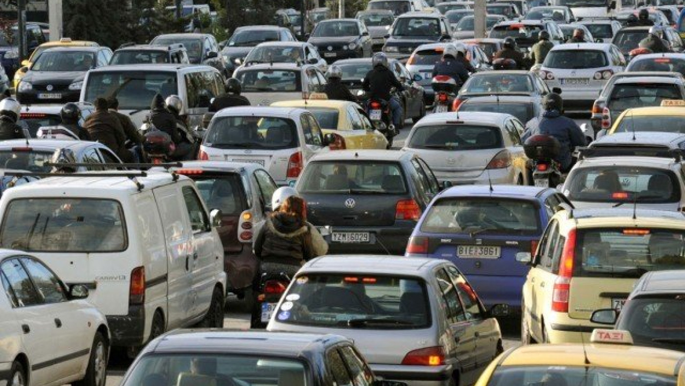 Θεσσαλονίκη: Δεσμεύτηκαν αυτοκίνητα έξω από σχολείο & νυχτερινά κέντρα