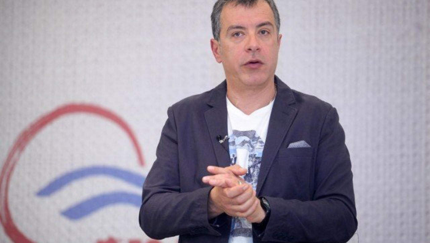 Θεοδωράκης: Στον Δενδροπόταμο να πάνε πρώτα δάσκαλοι & μετά αστυνομία!