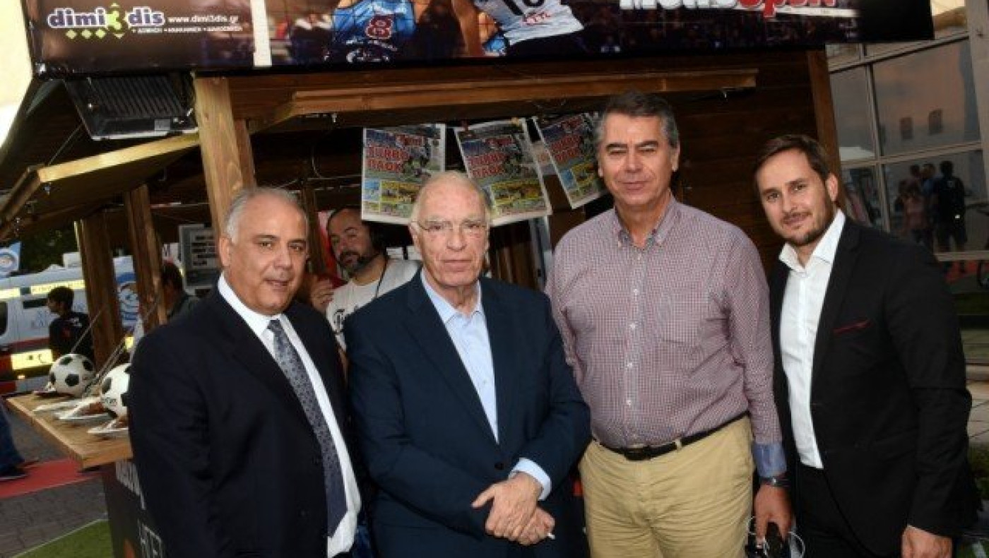 Και ο Βασίλης Λεβέντης στο περίπτερο του ομίλου Metromedia!