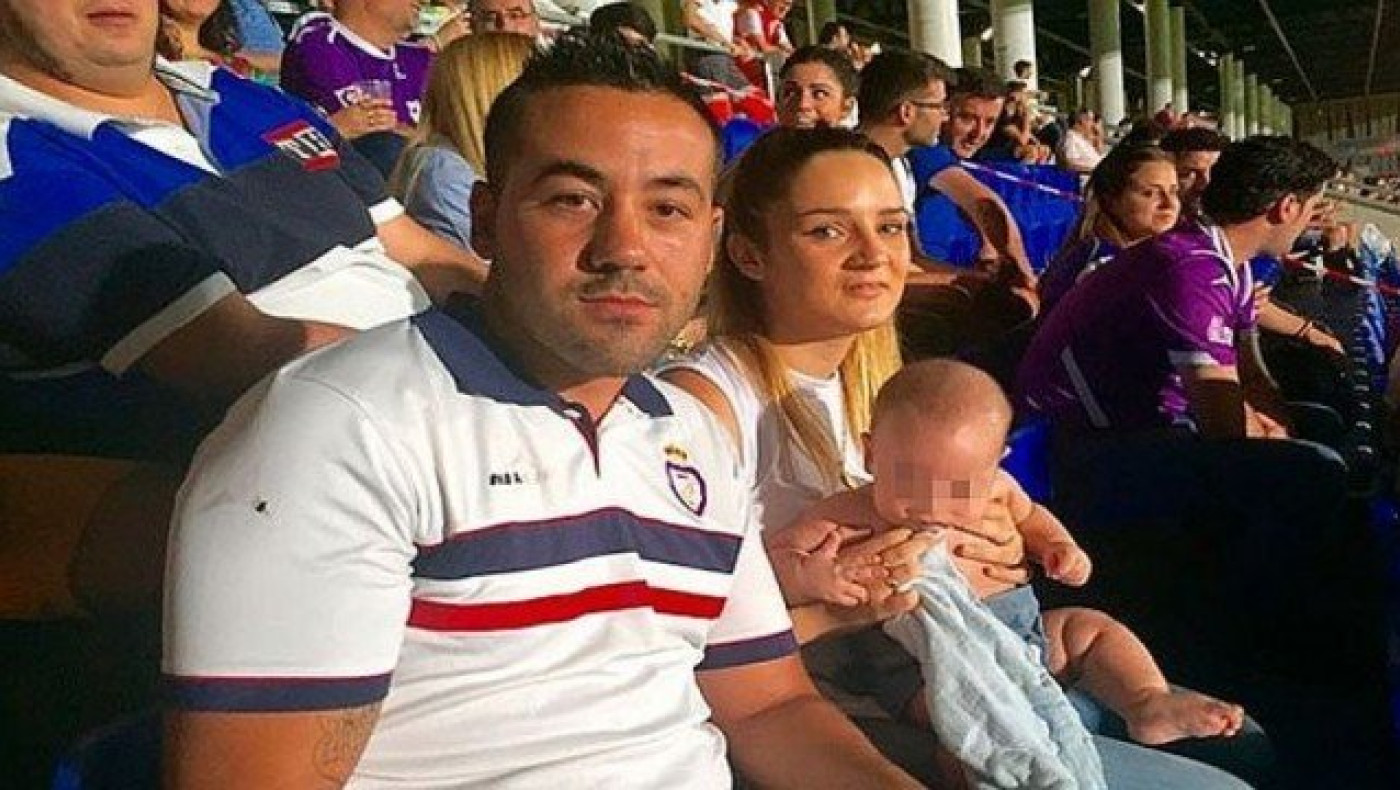 Πλήρωσε εισιτήριο στο γήπεδο για το δίμηνο βρέφος του