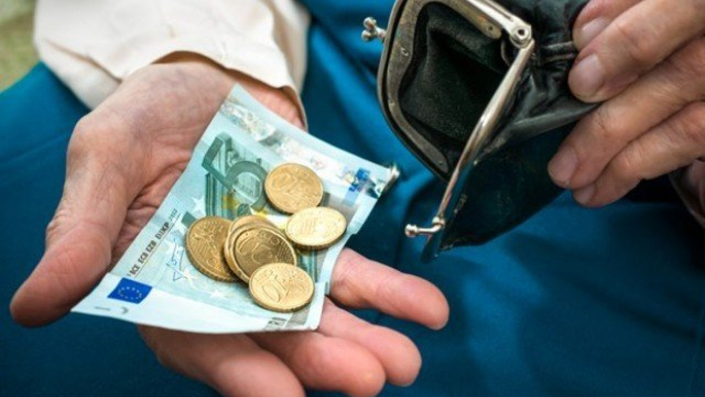 Περικοπή 50 ευρώ σε 250.000 επικουρικές από τον Νοέμβριο