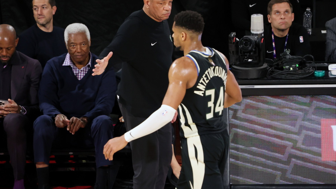 «Κρίσιμη συνάντηση του Αντετοκούνμπο με τους Μπακς»