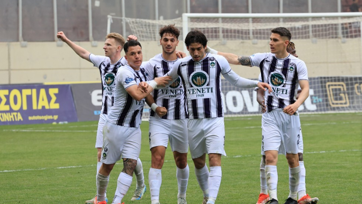 Ηρακλής: Οι «κυανόλευκες» ευχές για το Πάσχα (pic)