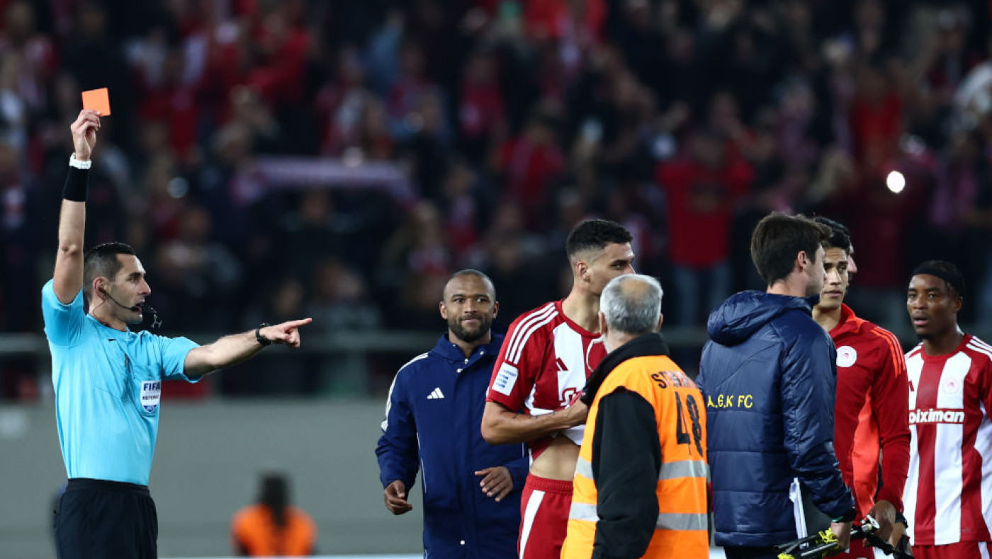 Κουτσιαύτης: «Άτολμος ο Κολόμπο, διαιτητής με προσωπικότητα ο Τσβάιερ»