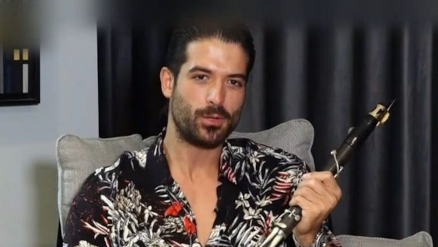 Μουγκοπέτρος: Αυτός που του έδωσε την κροτίδα του φιλούσε τα χέρια (vid)