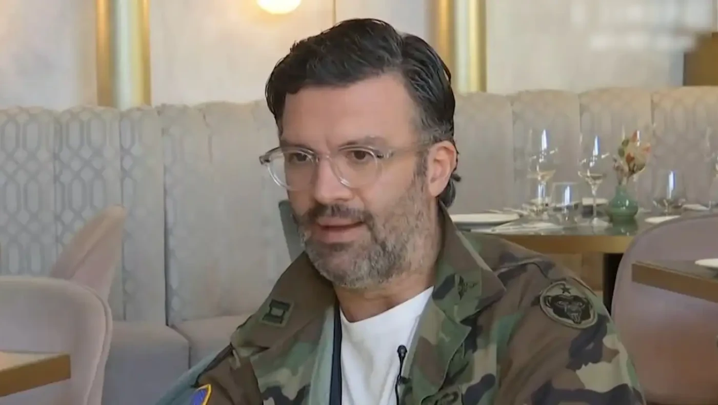 Γιώργος Παπακώστας: «Τα ναρκωτικά βοηθούσαν να ανταπεξέλθεις στη δουλειά, μια μέρα δεν άντεχα άλλο και παραιτήθηκα»