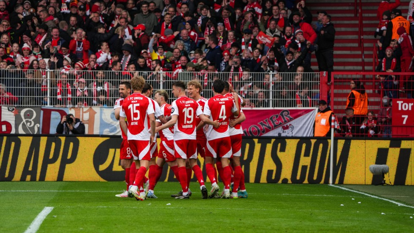 Ουνιόν-Στουτγκάρδη: Γράφτηκε ιστορία με το 4-4 πριν το ημίχρονο!