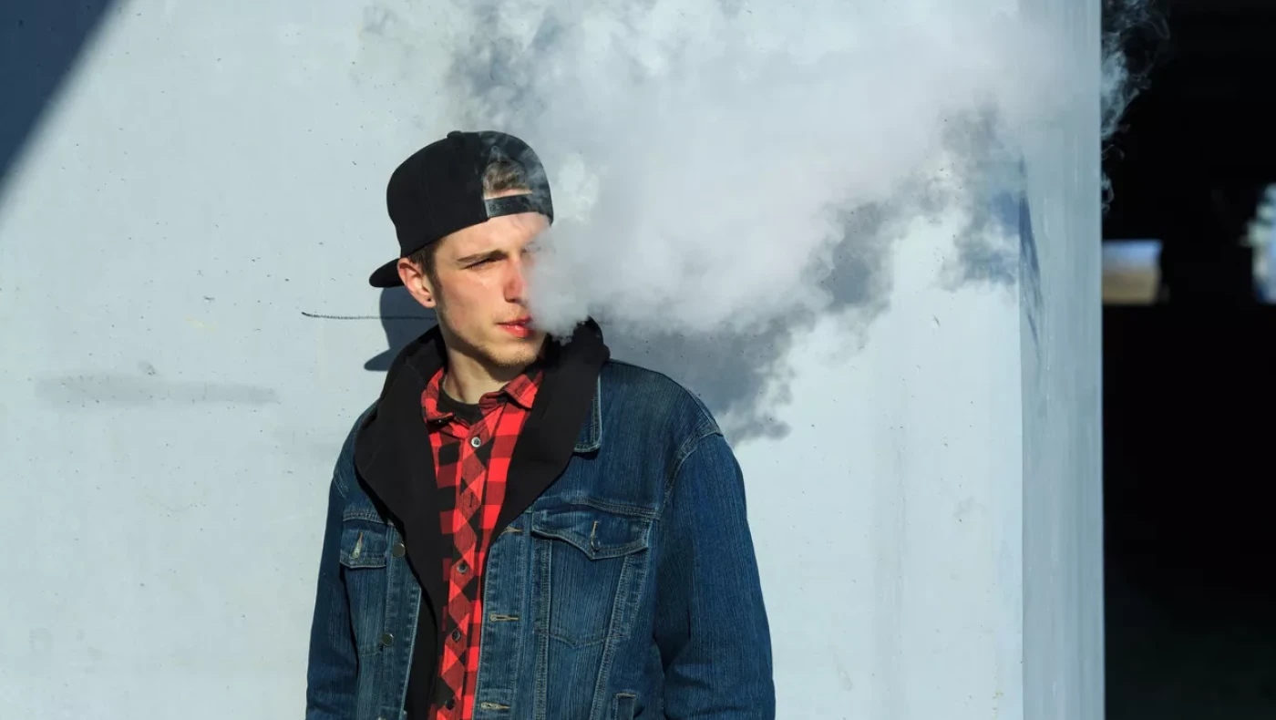 Εναλλακτικά καπνικά προϊόντα και νομοθεσία μπορούν να κάνουν τη διαφορά στην υγεία των καπνιστών