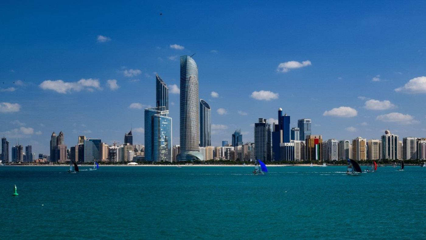 Ερωτική απάτη με θύματα Ελληνίδες: Προσποιούνταν τον πρίγκιπα από το Άμπου Ντάμπι και πήρε χιλιάδες ευρώ (vid)