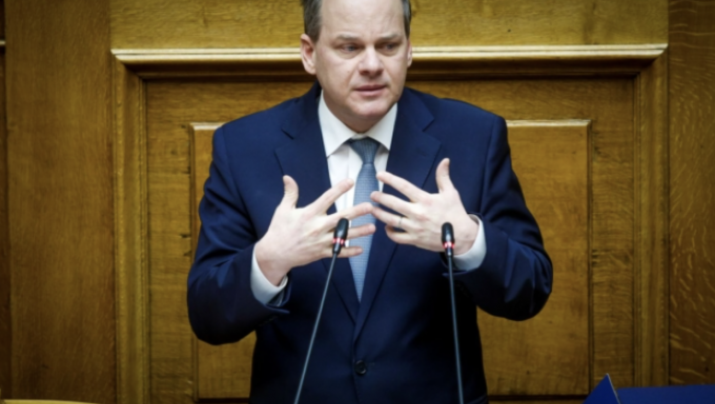 Κακούργημα ζητά το ΠΑΣΟΚ για Καραμανλή