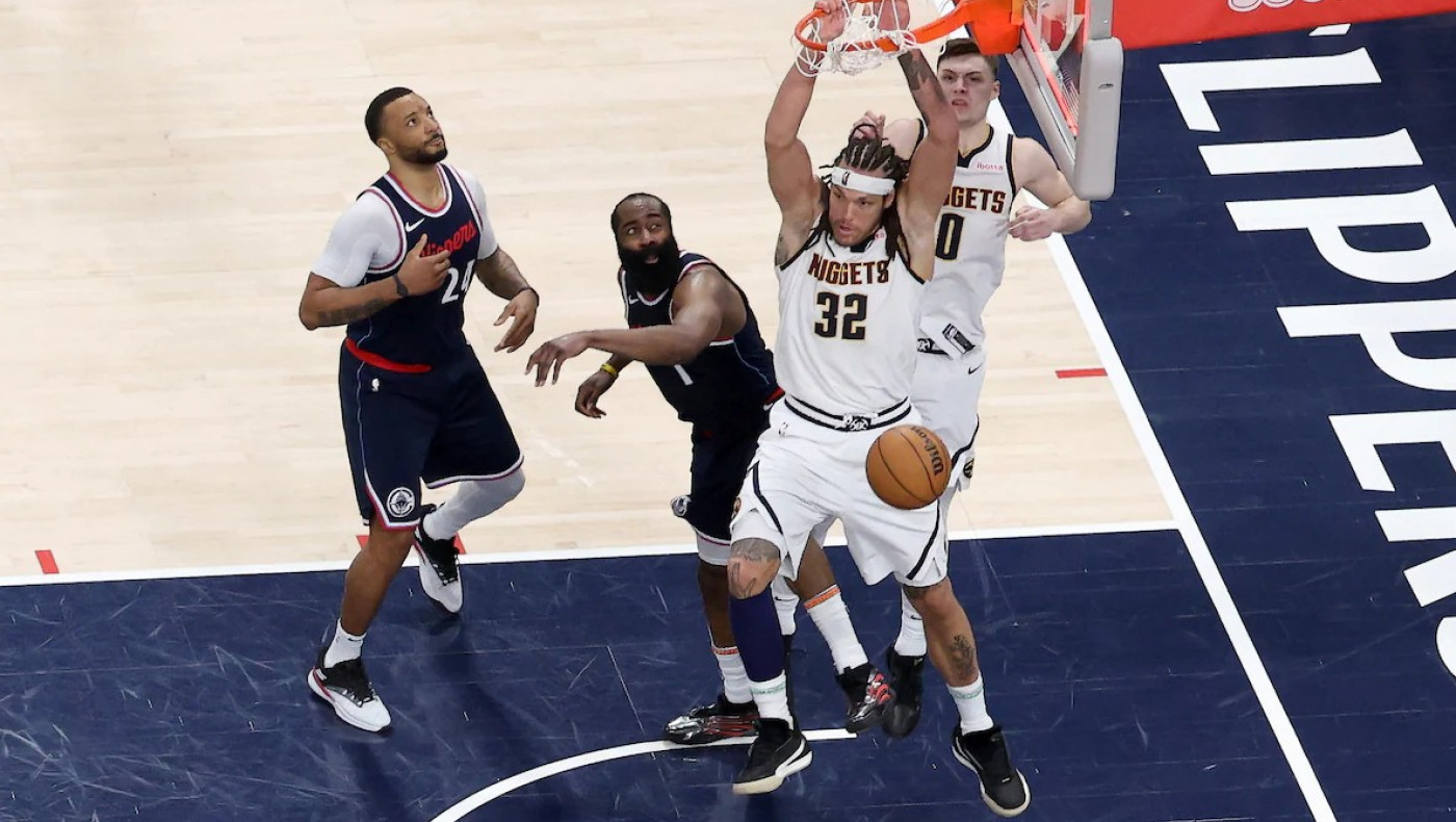 ΝΒΑ: Ο από μηχανής Γκόρντον και η «σκούπα» των Θάντερ