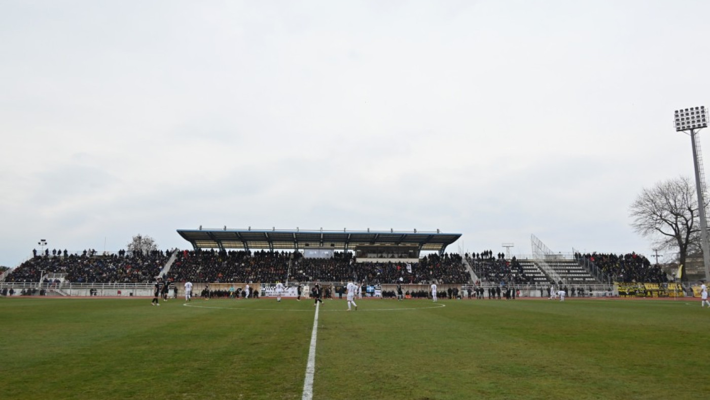 «Πόλεμος» στον Πιερικό: Εξώδικο 12 παικτών στον Τομ Παπαδόπουλο!