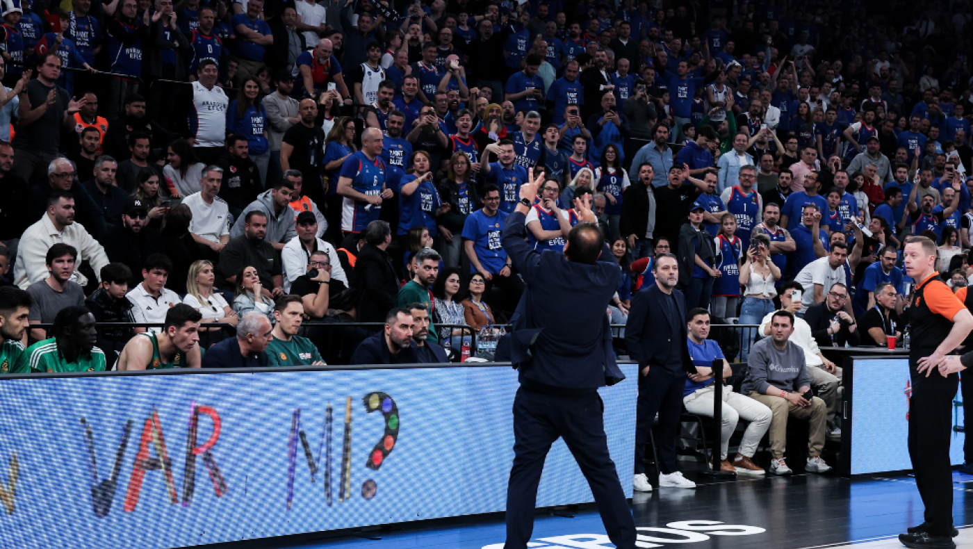 Τι φέρεται να είπε στους οπαδούς της Εφές ο Αταμάν