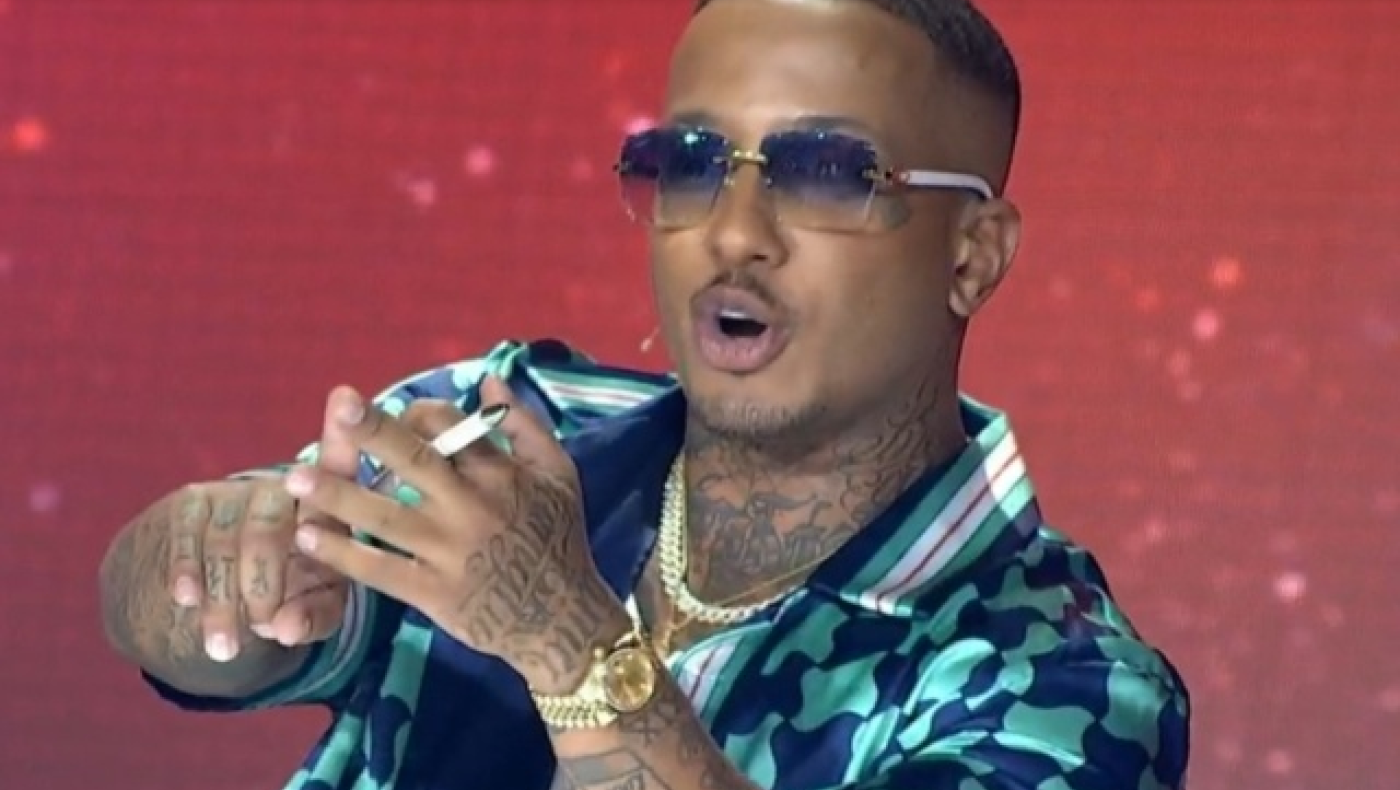 Light: Στην αντεπίθεση μετά τον σάλο για το «Polo» - «Μου λέτε να βγάλω καρκίνο»