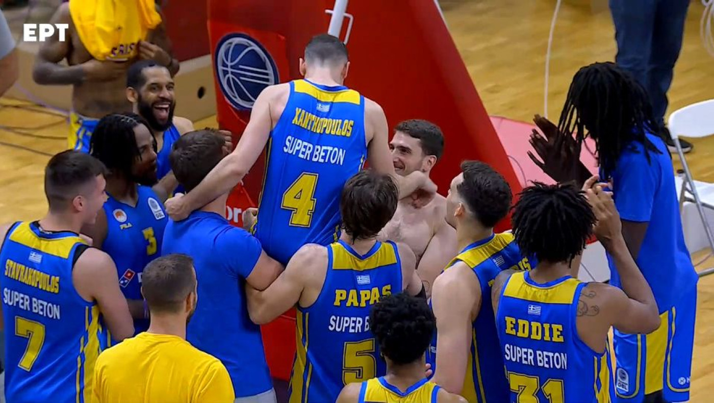 Συγκλονιστικές στιγμές στη Γλυφάδα στο τελευταίο παιχνίδι της καριέρας του Ξανθόπουλου