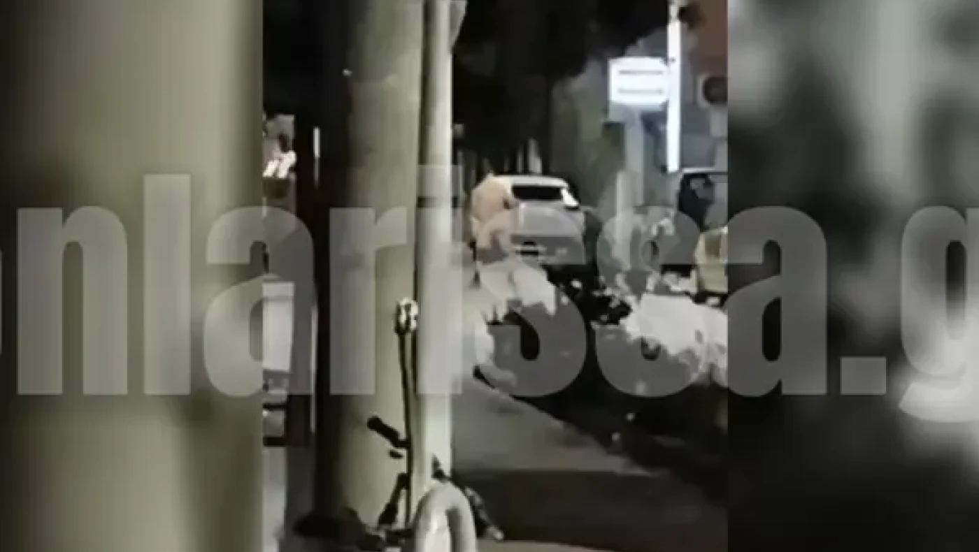 Λάρισα: Άκουγε μουσική και έπινε ποτό γυμνός στη μέση του δρόμου (vid)