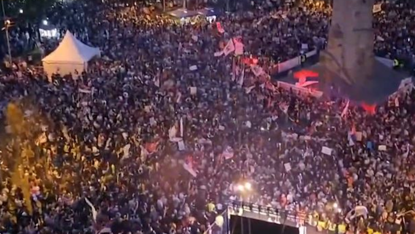 Σερβία: Εκλογές «τώρα» ζητούν οι φοιτητές - Καταγγέλλουν διαπλοκή και συγκάλυψη