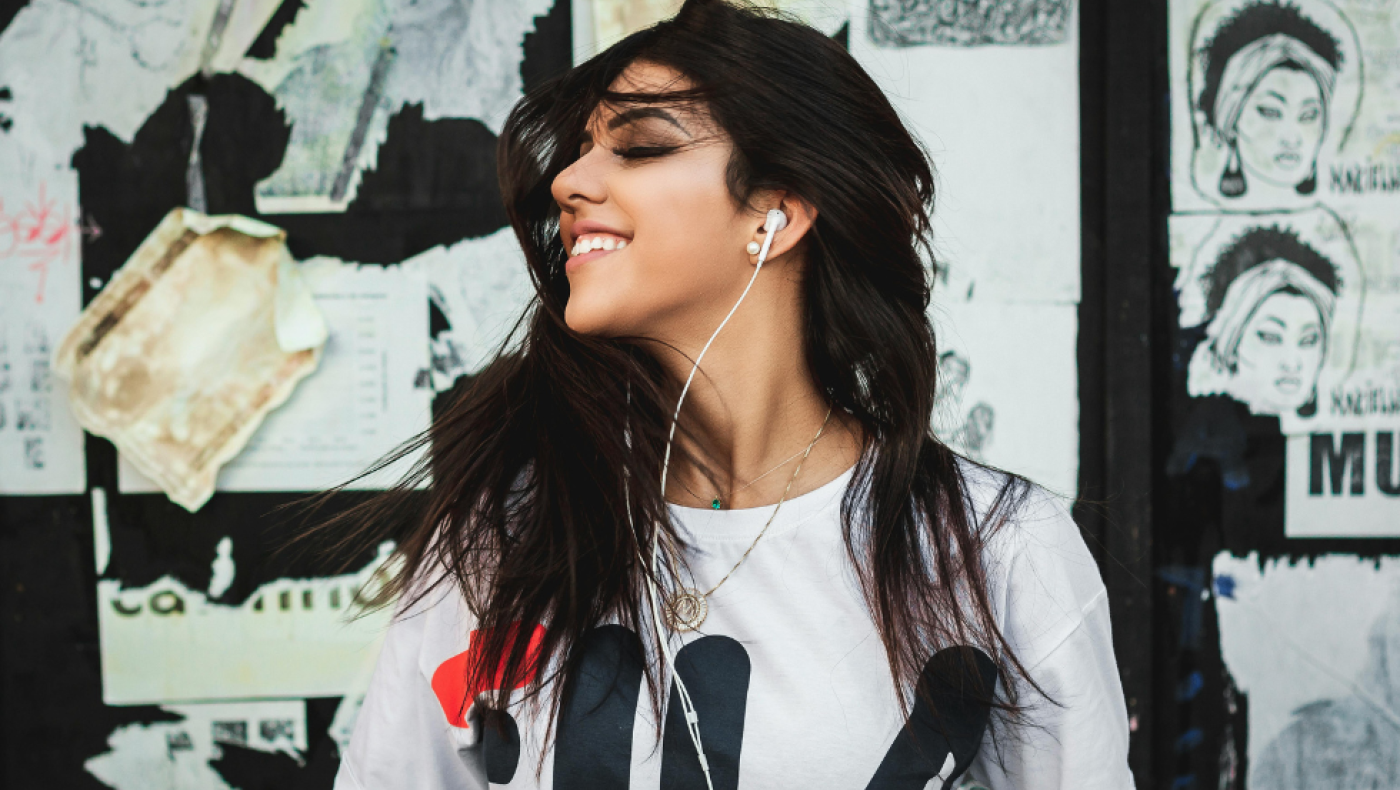 Τι μουσική ακούτε όταν μελαγχολείτε - Τι μαρτυρούν οι στίχοι για τον χαρακτήρα σας