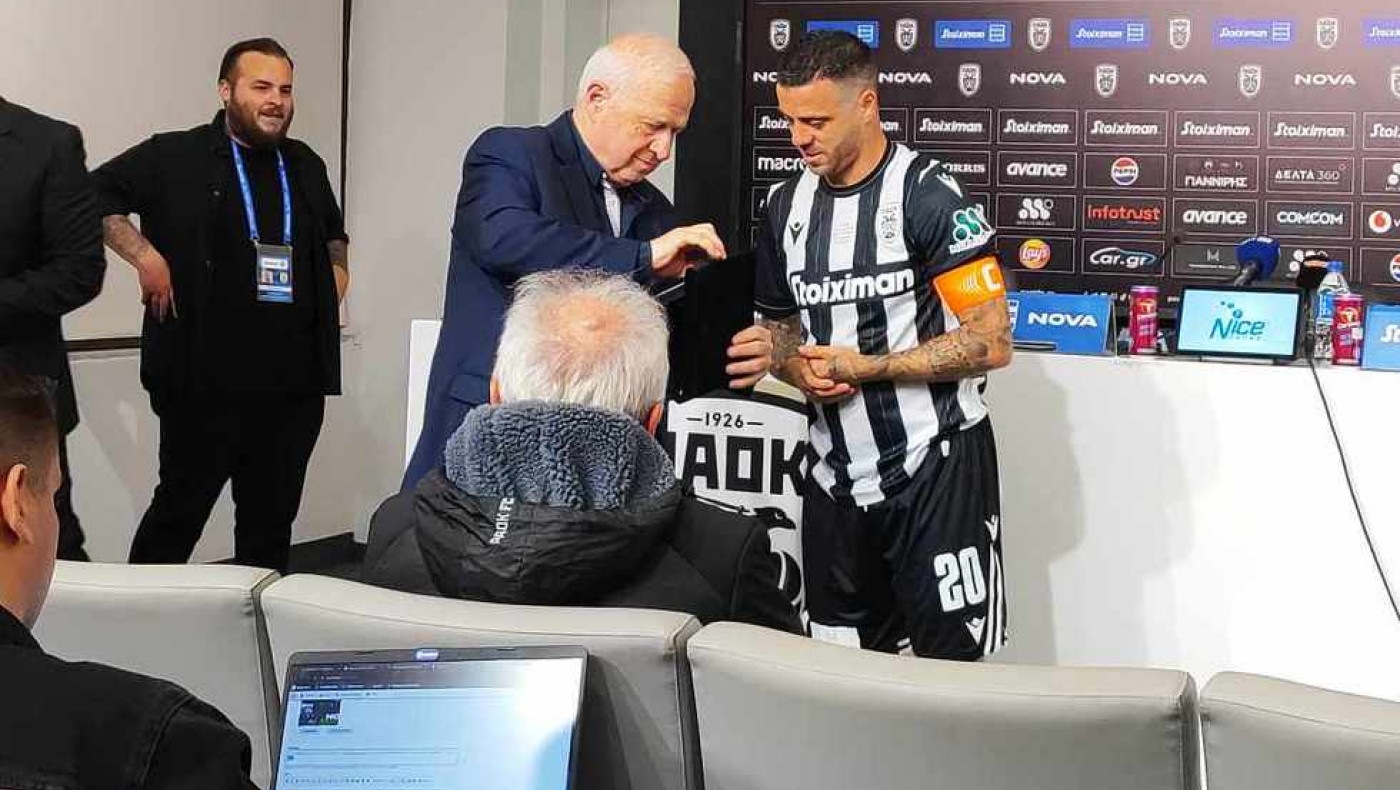 ΑΣ ΠΑΟΚ και ΚΑΕ τίμησαν τον Βιεϊρίνια