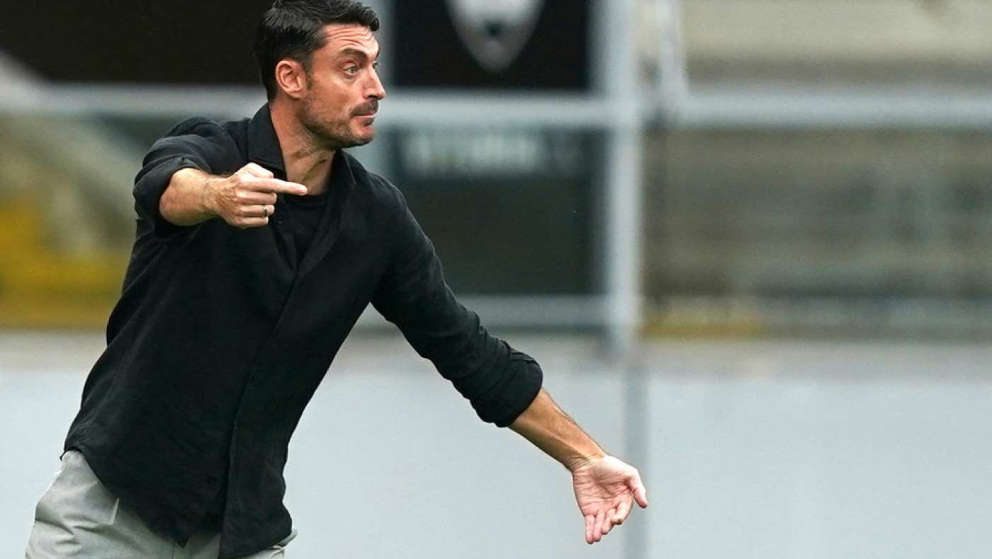 Απίστευτο σκηνικό: Προπονητής άλλαξε τερματοφύλακα στα... 30 δευτερόλεπτα!