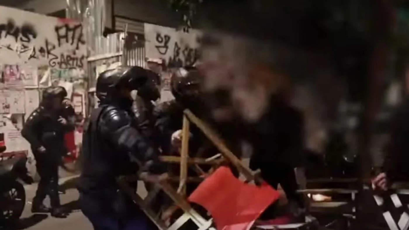 «Fight club» τα Εξάρχεια - Ξύλο και επεισόδια από την ΕΛΑΣ