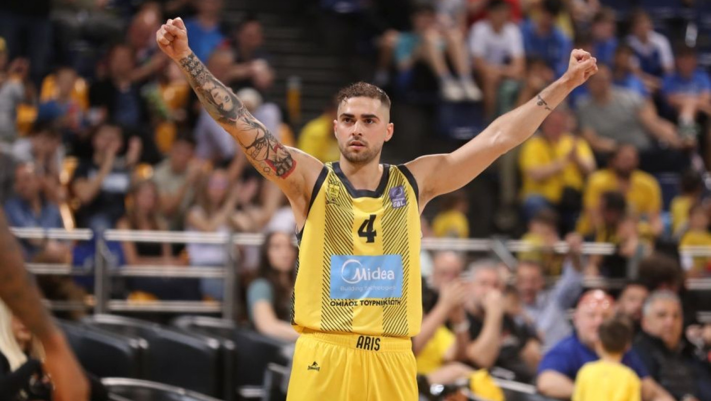 Άρης: Η παρακάμερα της τελευταίας παράστασης του Τολιόπουλου