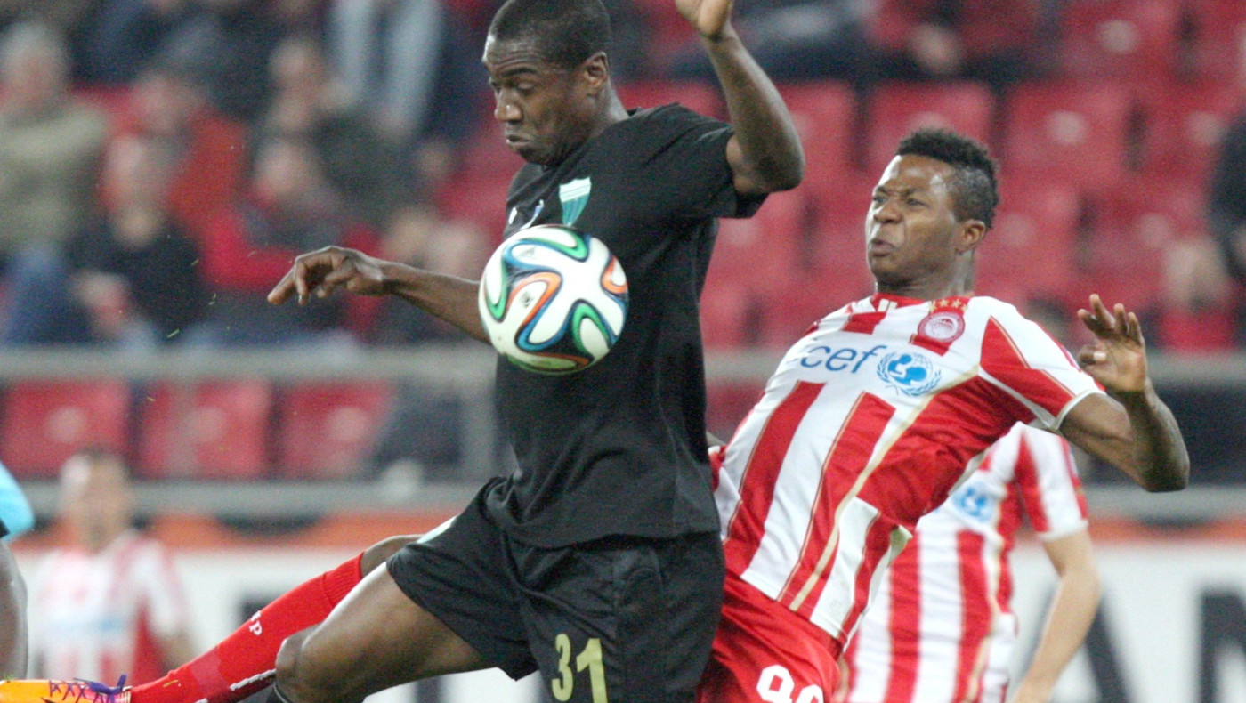 Τον τσίμπησε μια μύγα τον αφιλότιμο τον Καπό