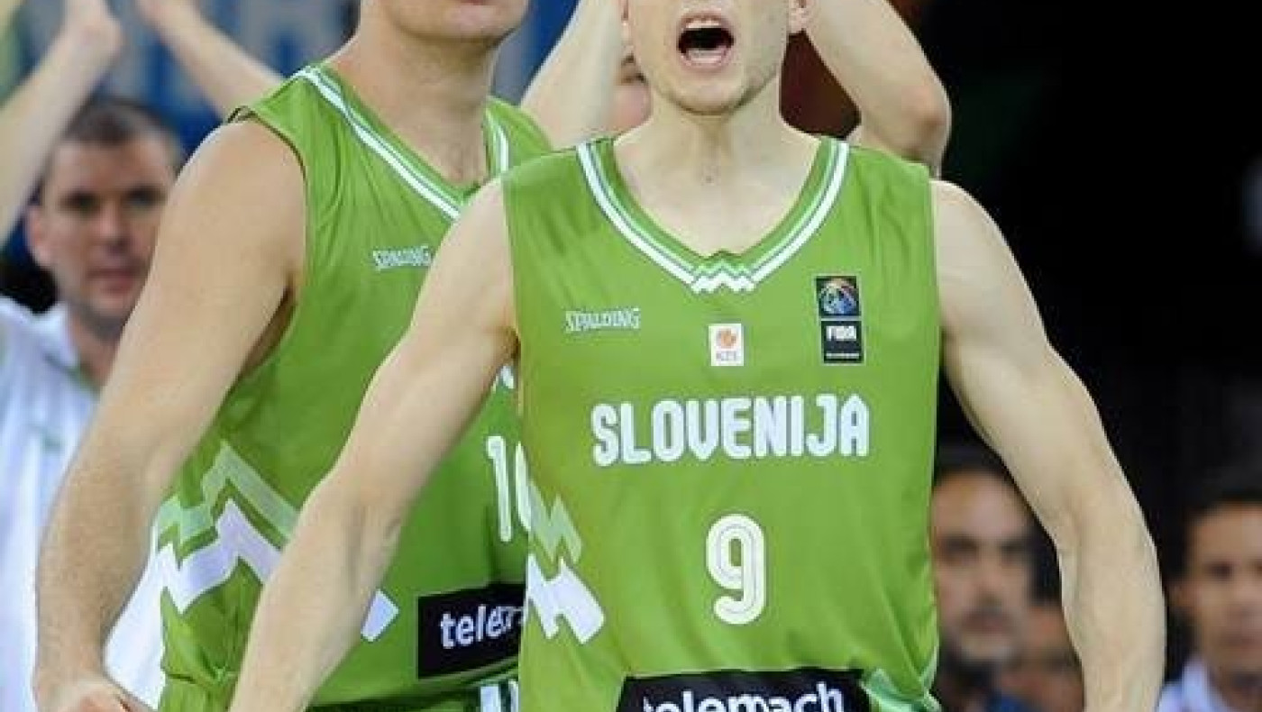 Πρώτοι-αήττητοι οι Σλοβένοι