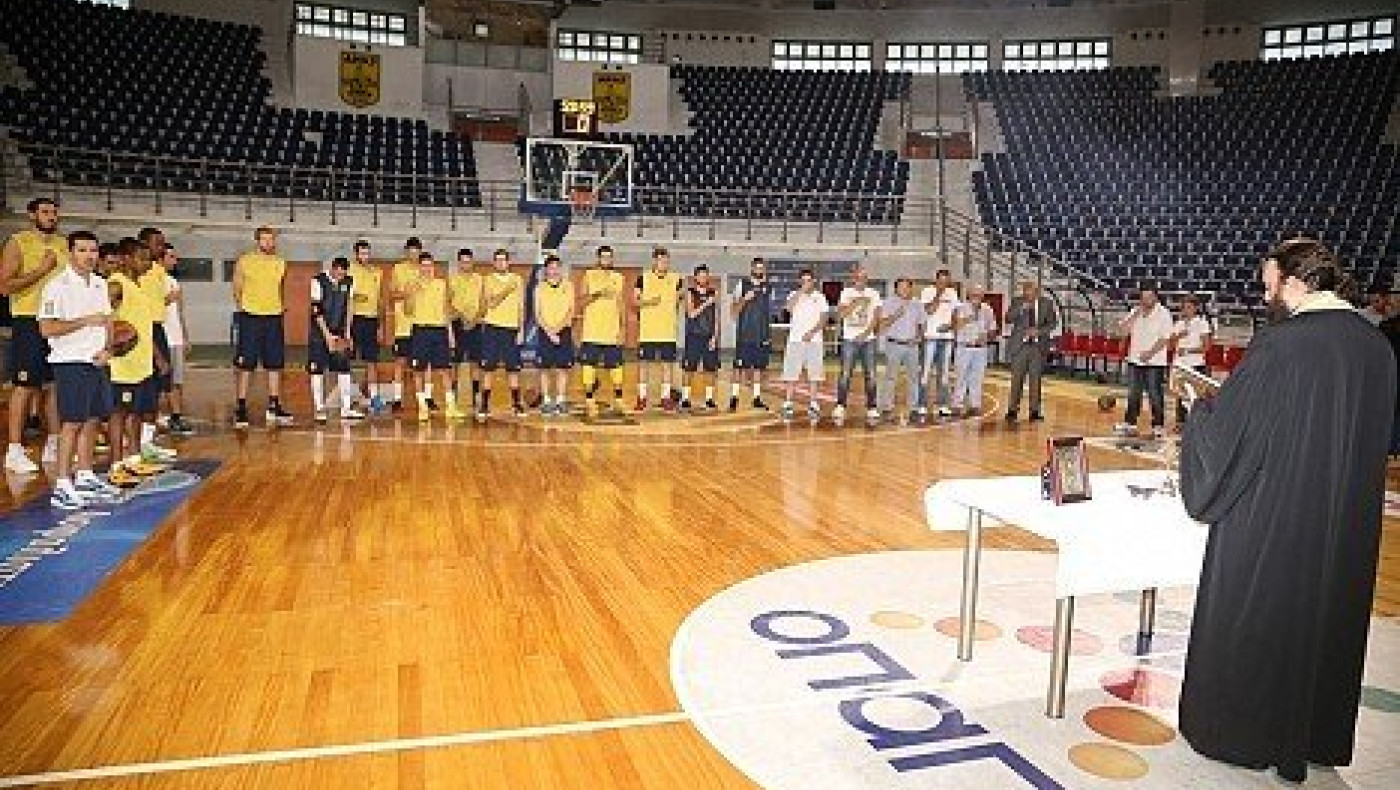 Ο αγιασμός του Αρη (pics)