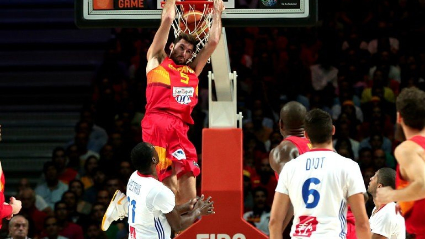 Το τρομερό κάρφωμα του Ρούντι (VIDEO)