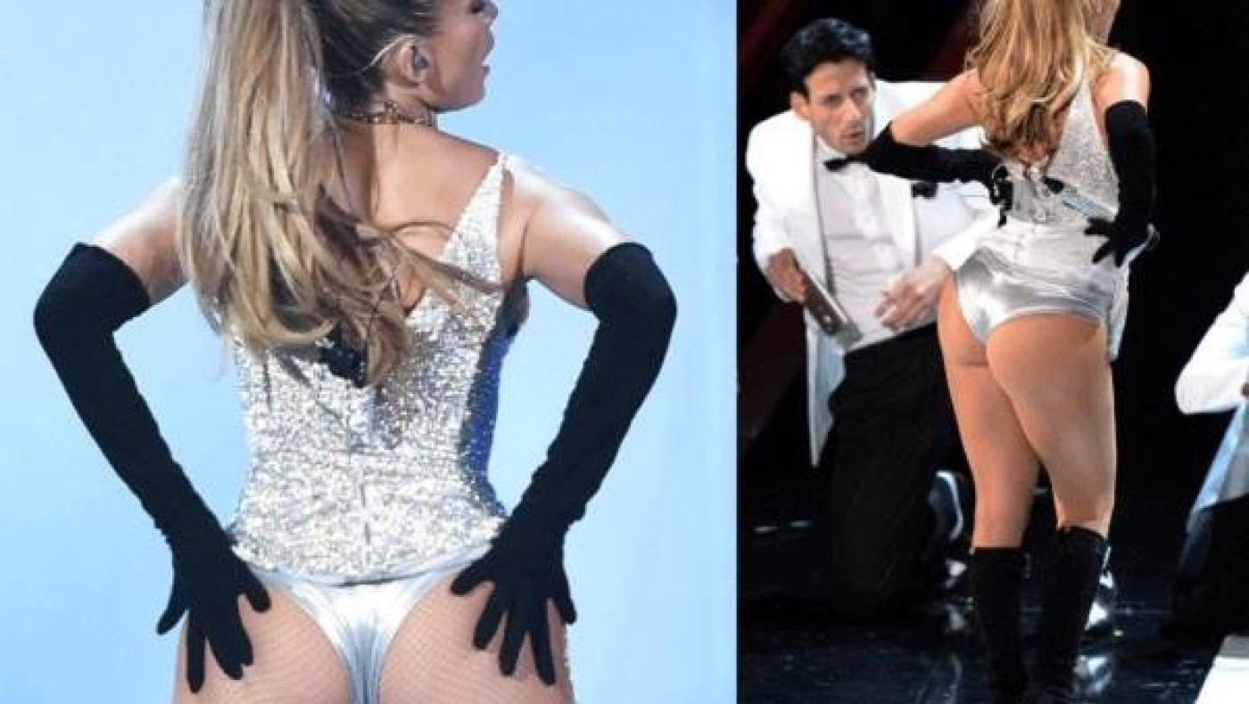 Προσφέρει... οφθαλμόλουτρο η Τζένιφερ (pics)