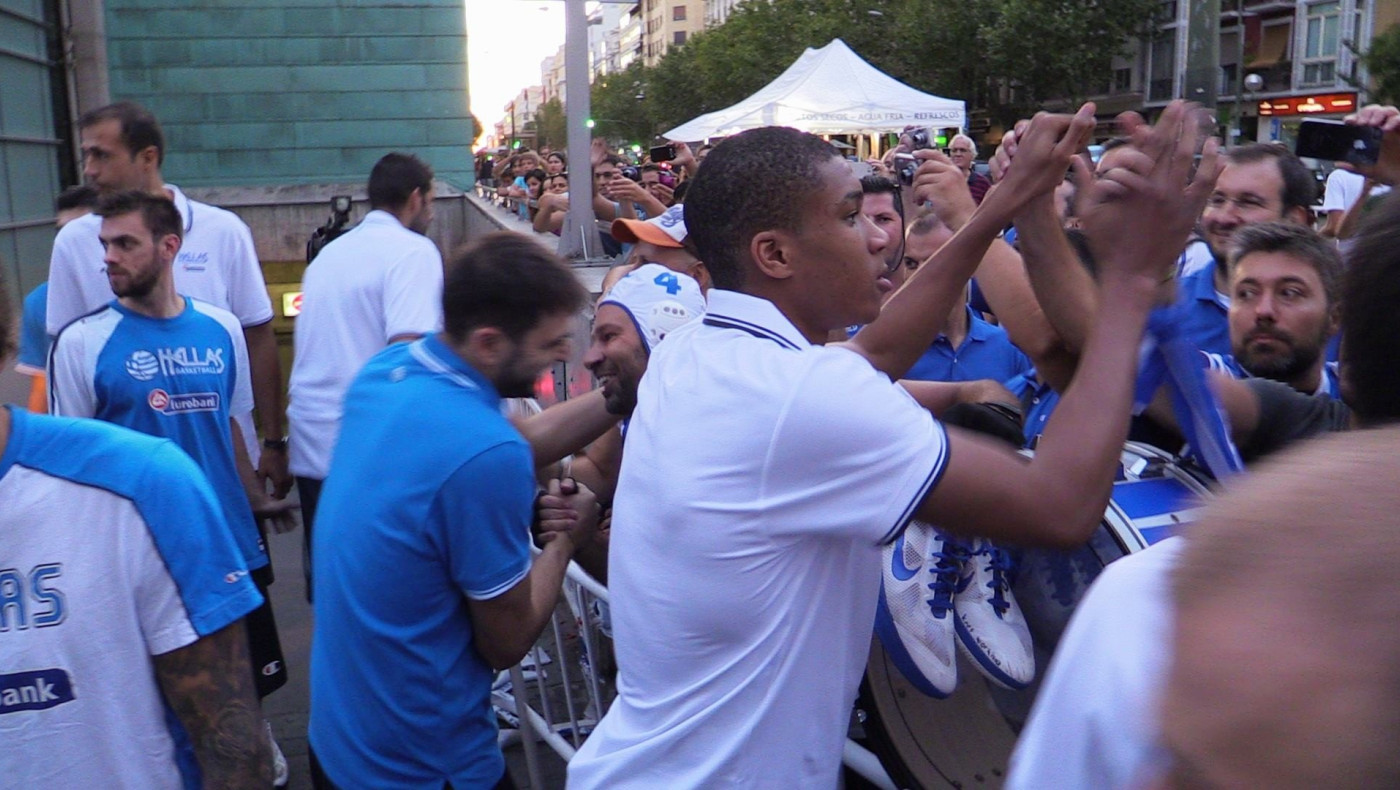 Στήριξη παρά τον αποκλεισμό