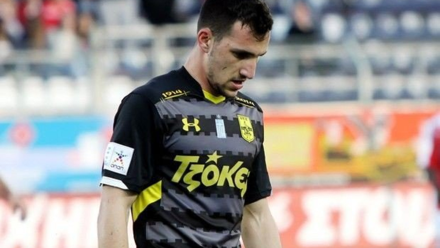 Κουνάει μαντήλι ο Τσιάρας