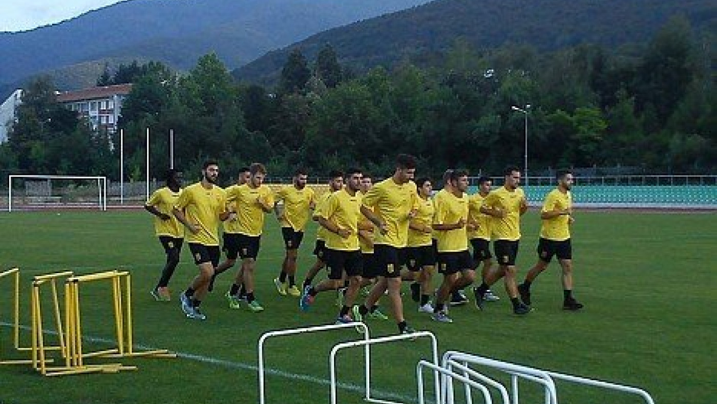 Πληρώνει τους παίκτες ο Γαλανός!