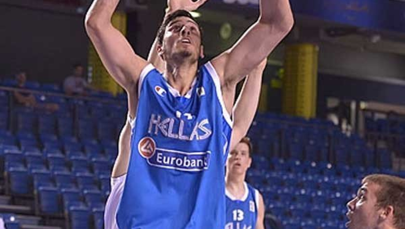 Καμπερίδης: «Όνειρο ζωής για μένα αυτή η φανέλα»