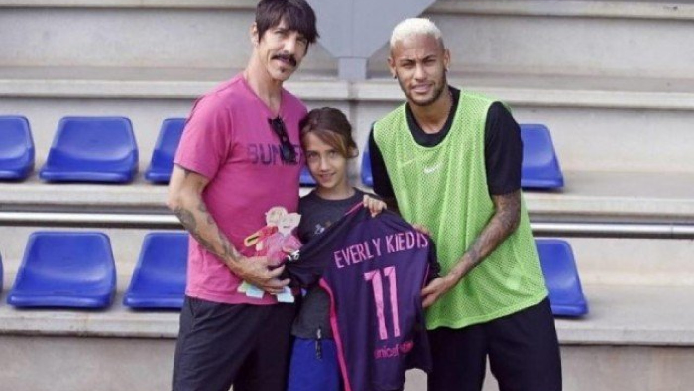 Οι Red Hot Chilli Peppers στην προπόνηση της... Μπαρτσελόνα! (BINTEO)