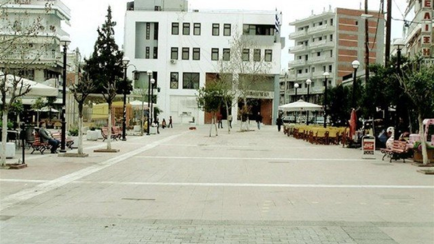 Αγάθωνας: «Η μουσική στη Θεσσαλονίκη παράγει... σκύλους»