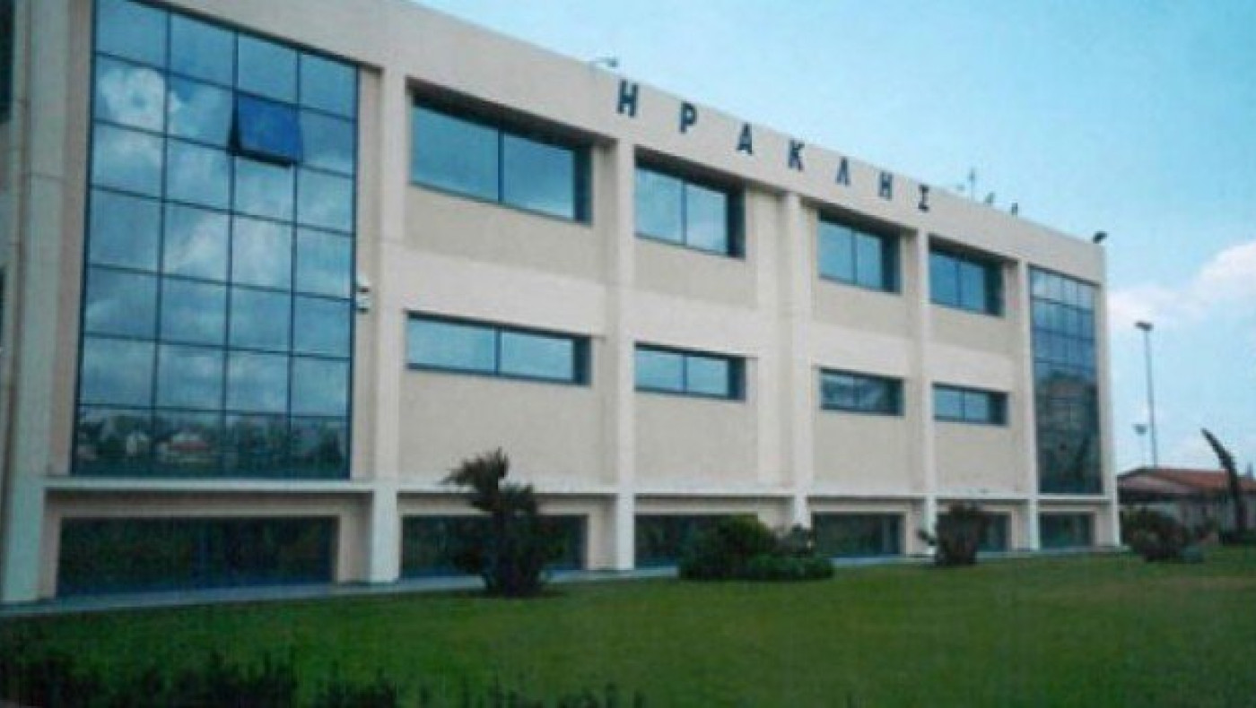 Τα απόνερα                             της κόντρας