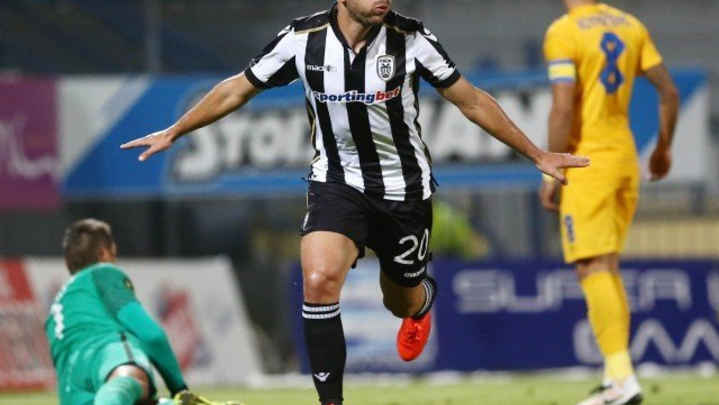 Η       ελληνική     νέα  γενιά      βρίσκει δίχτυα