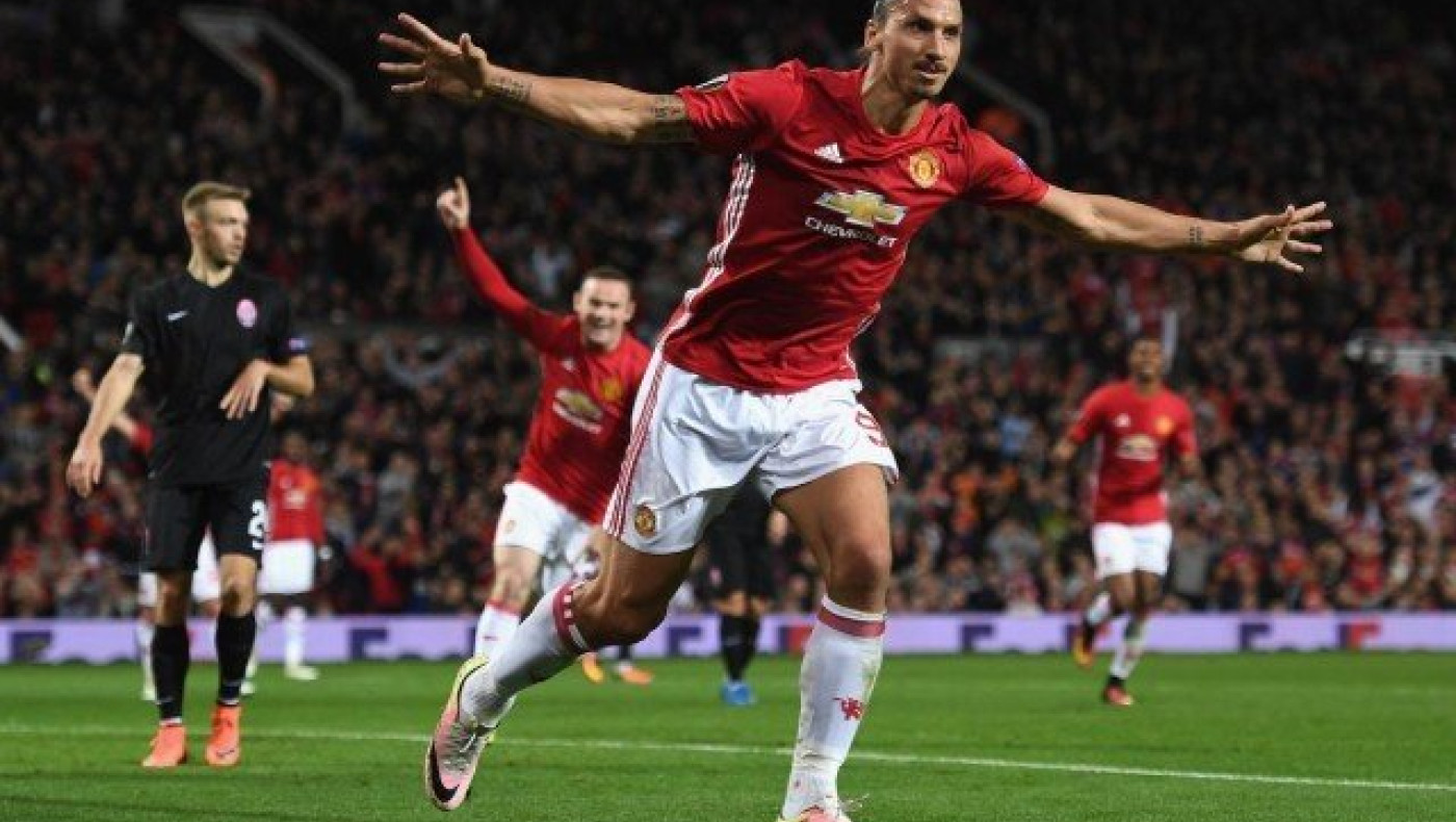 Γιουνάιτεντ η                    έβδομη για Ζλάταν