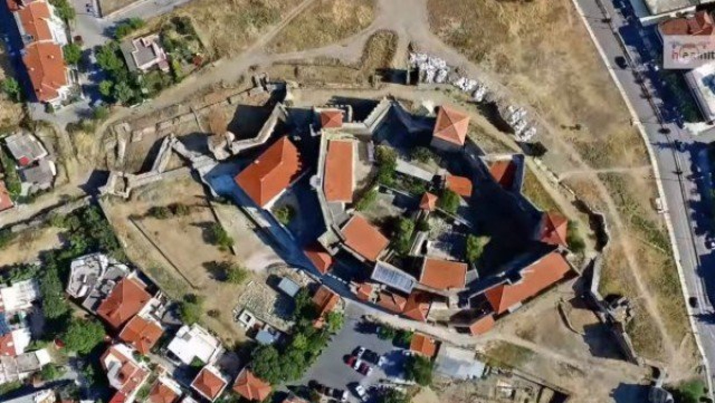 Τα όρια και τα τοιχώματα του Γεντί Κουλέ από ψηλά (ΒΙΝΤΕΟ)