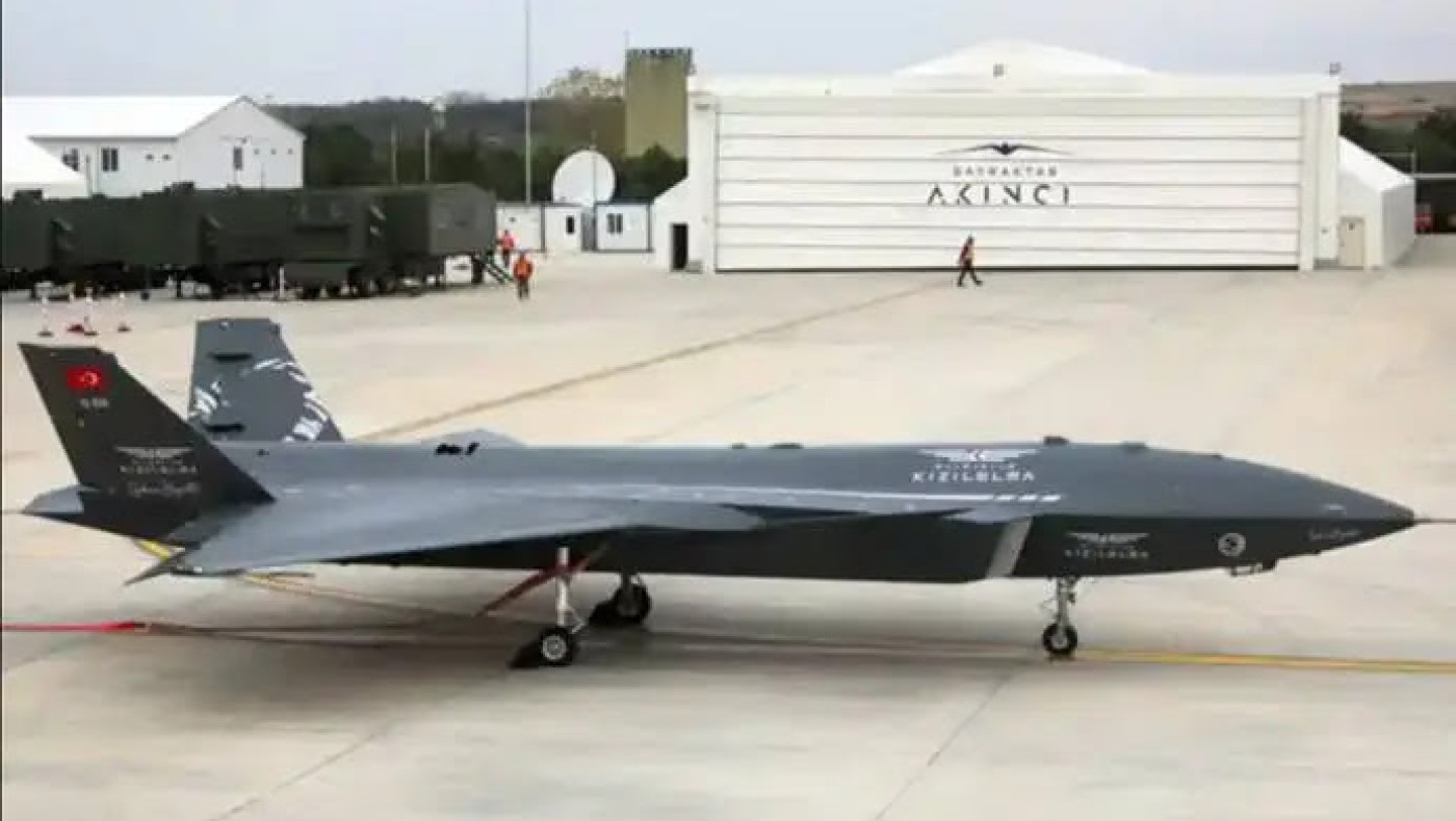 Η Τουρκία ενισχύει το 5ης γενιάς drone Bayraktar Kızılelma με πυρομαχικά που καταρρίπτουν stealth μαχητικά