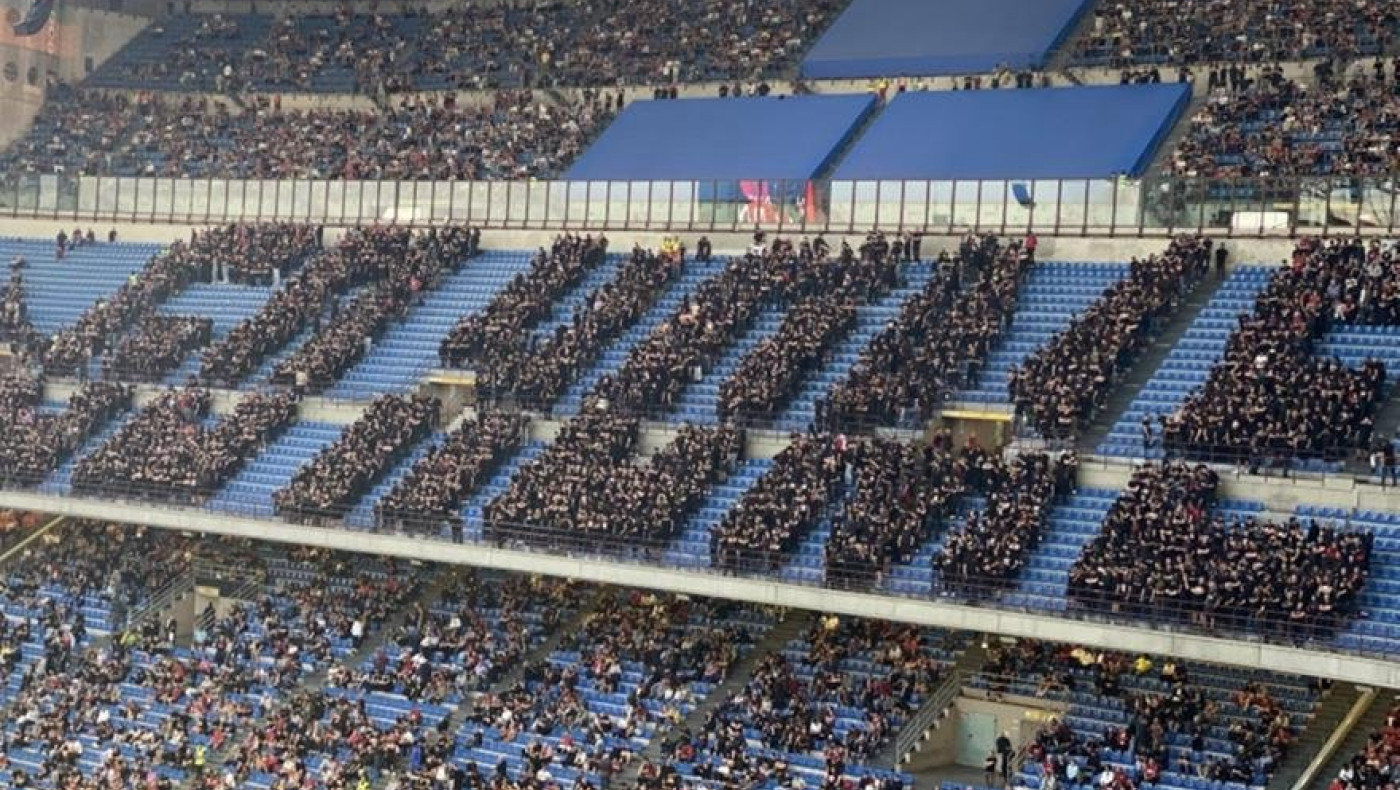 Η εντυπωσιακή αντίδραση των οργανωμένων οπαδών της Μίλαν κατά της διοίκησης