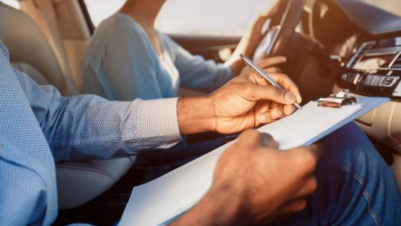 Θεσσαλονίκη: Δάσκαλος οδήγησης παρενόχλησε σεξουαλικά μαθήτριά του